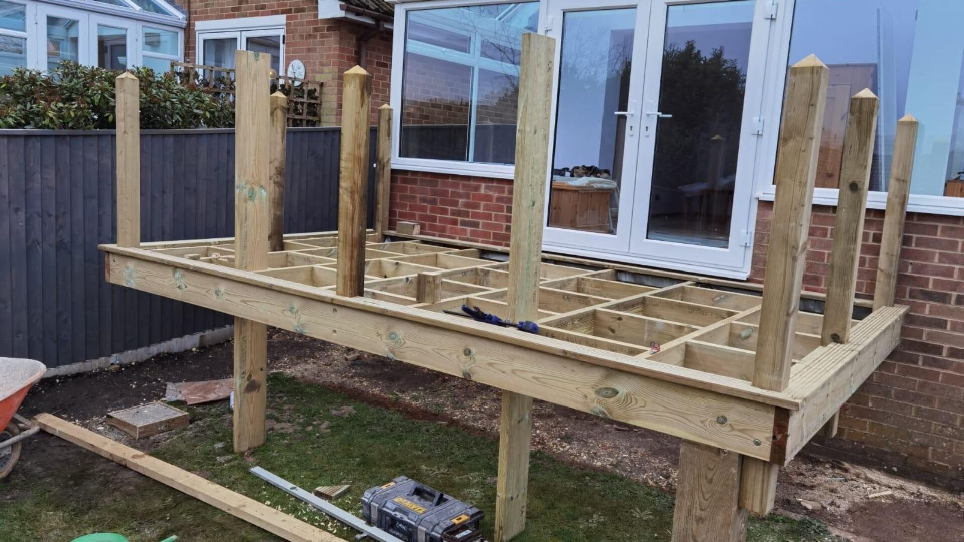 Decks That Wow: Building Your Personal Paradise